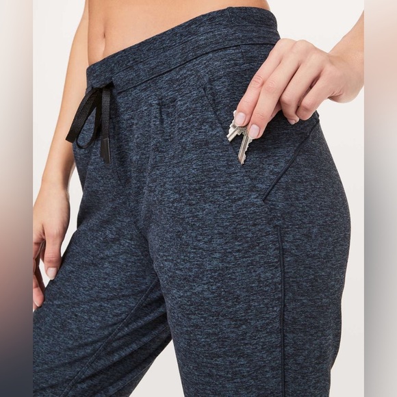Lululemon Ready To Rulu Pant *Updated 29"- Heathered Navy- Size 6 - Picture 14 of 14